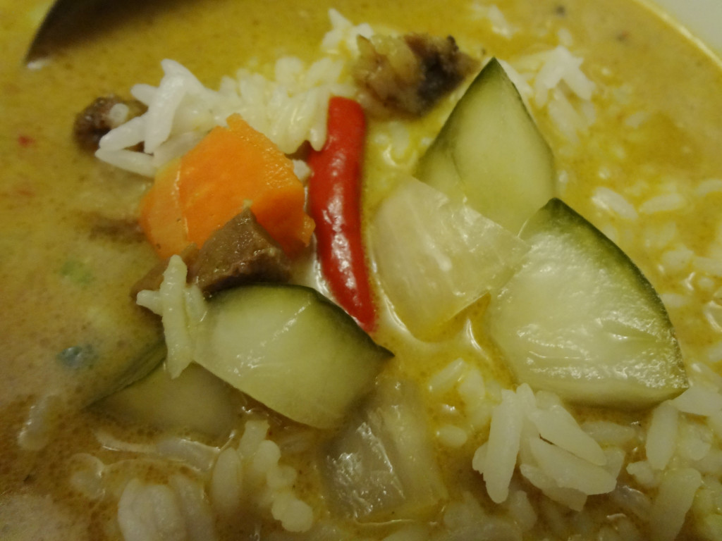 Gule gibas / Tong seng with pickled vegetables