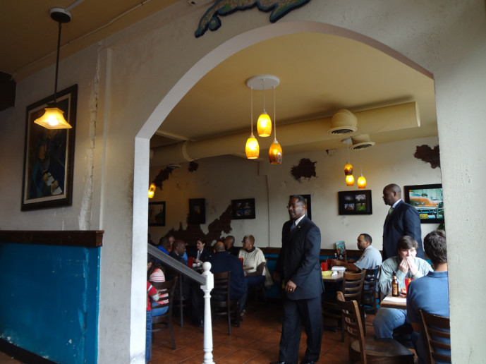 Papi's Cuban and Caribbean Grill interior