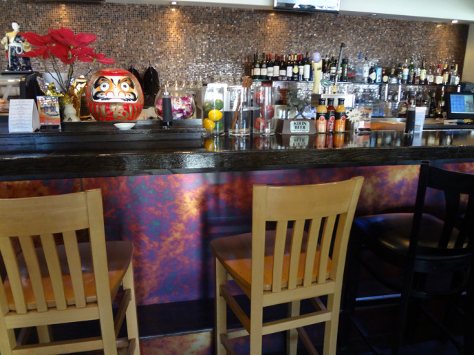 Fuji Hana Thai Peppers bar area