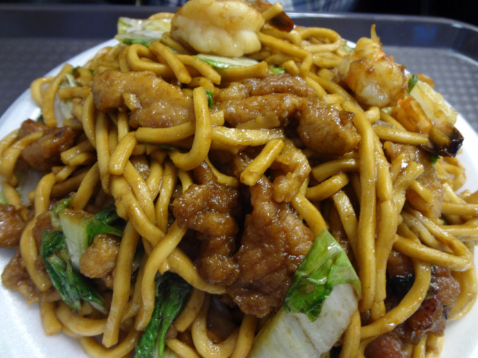House special Lo Mein from  Jeanne's House Fast Food Cafe