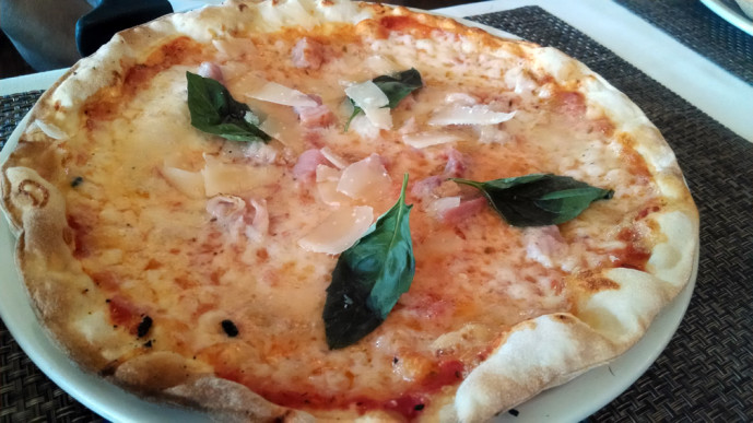 La Tagliatella parmigiano pizza