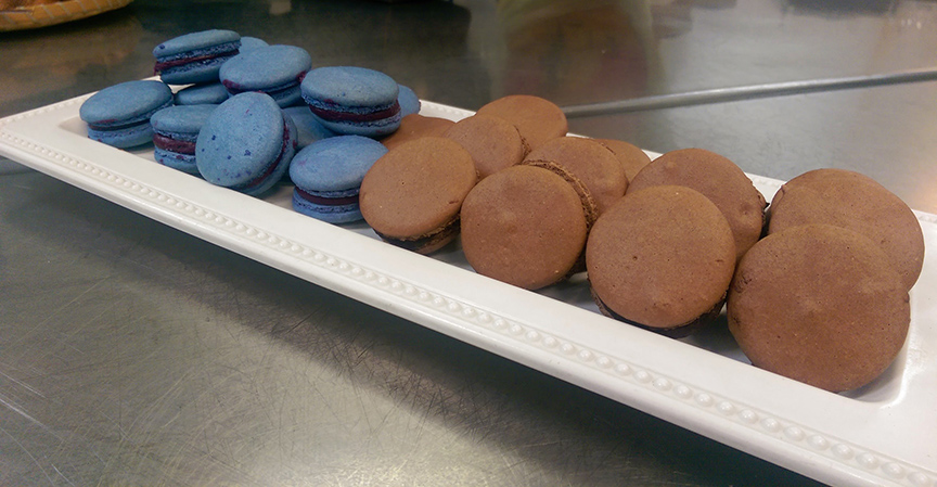The finished blackcurrant & chocolate macarons