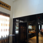 Makan interior entrance