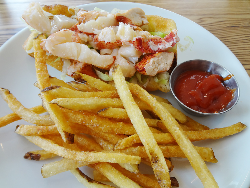 lobster roll - tomalley mayo | drawn butter