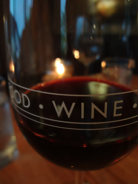 SOHO vinings wine glass