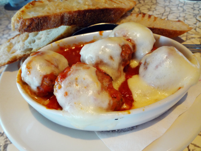 13 pies meatball appetizer